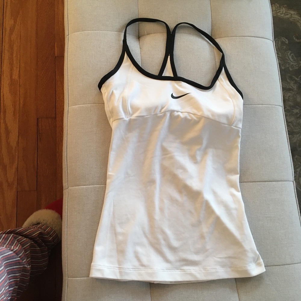 Nike top